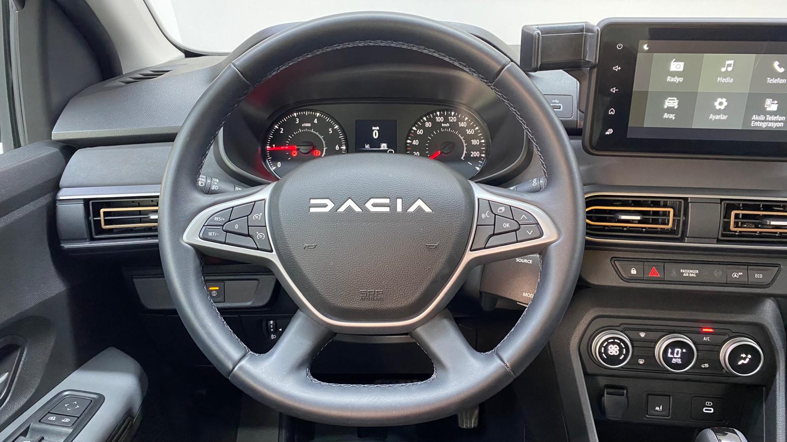 DACIA SANDERO 14